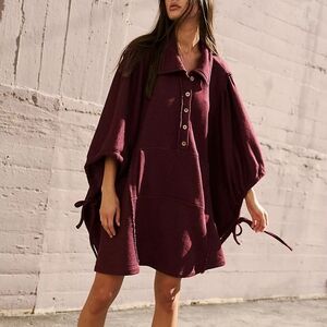 NWT. FP Beach Oversized Natalie Poncho Pullover In Cordovan Sz. M/L